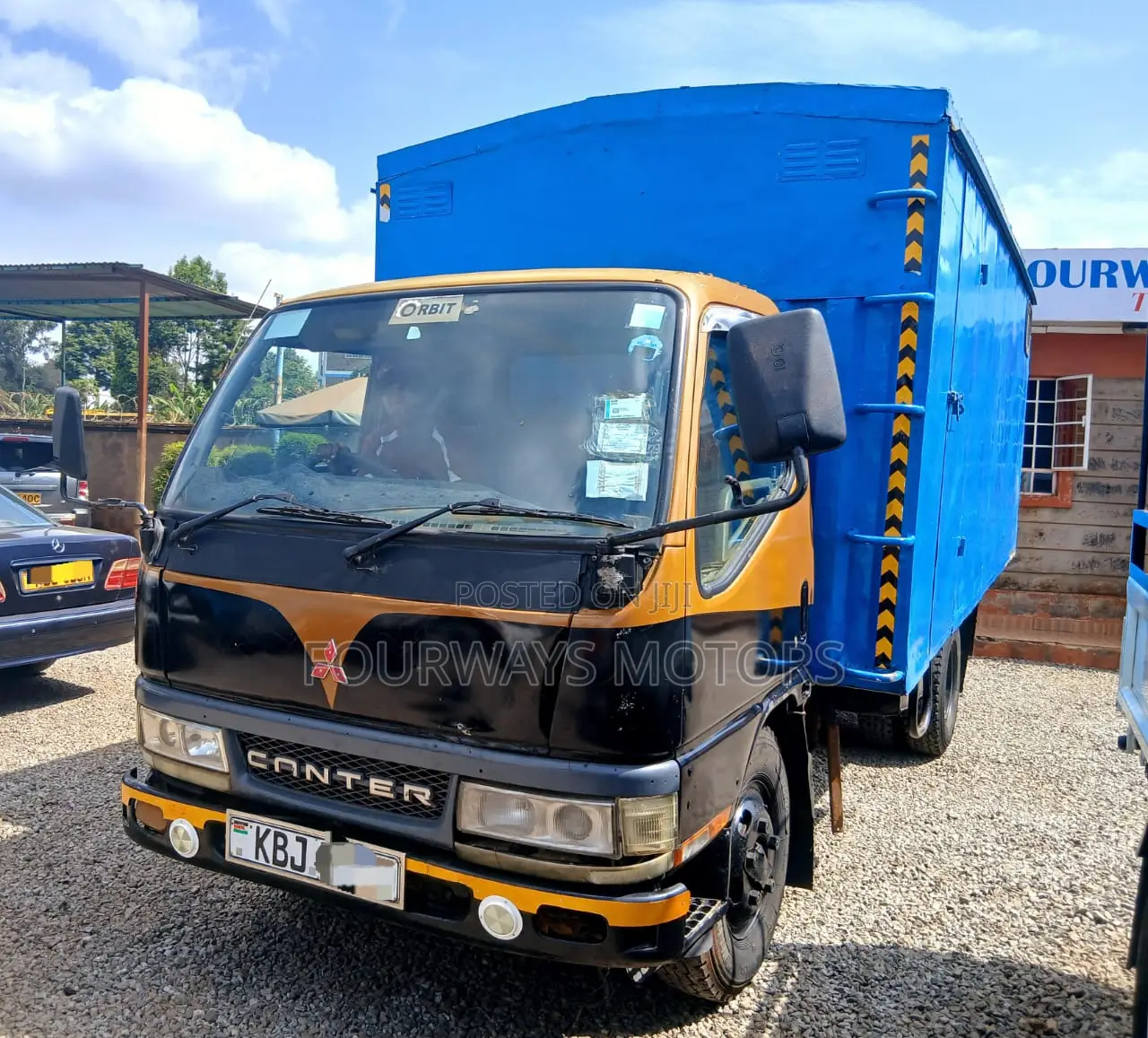 Mitsubishi Canter