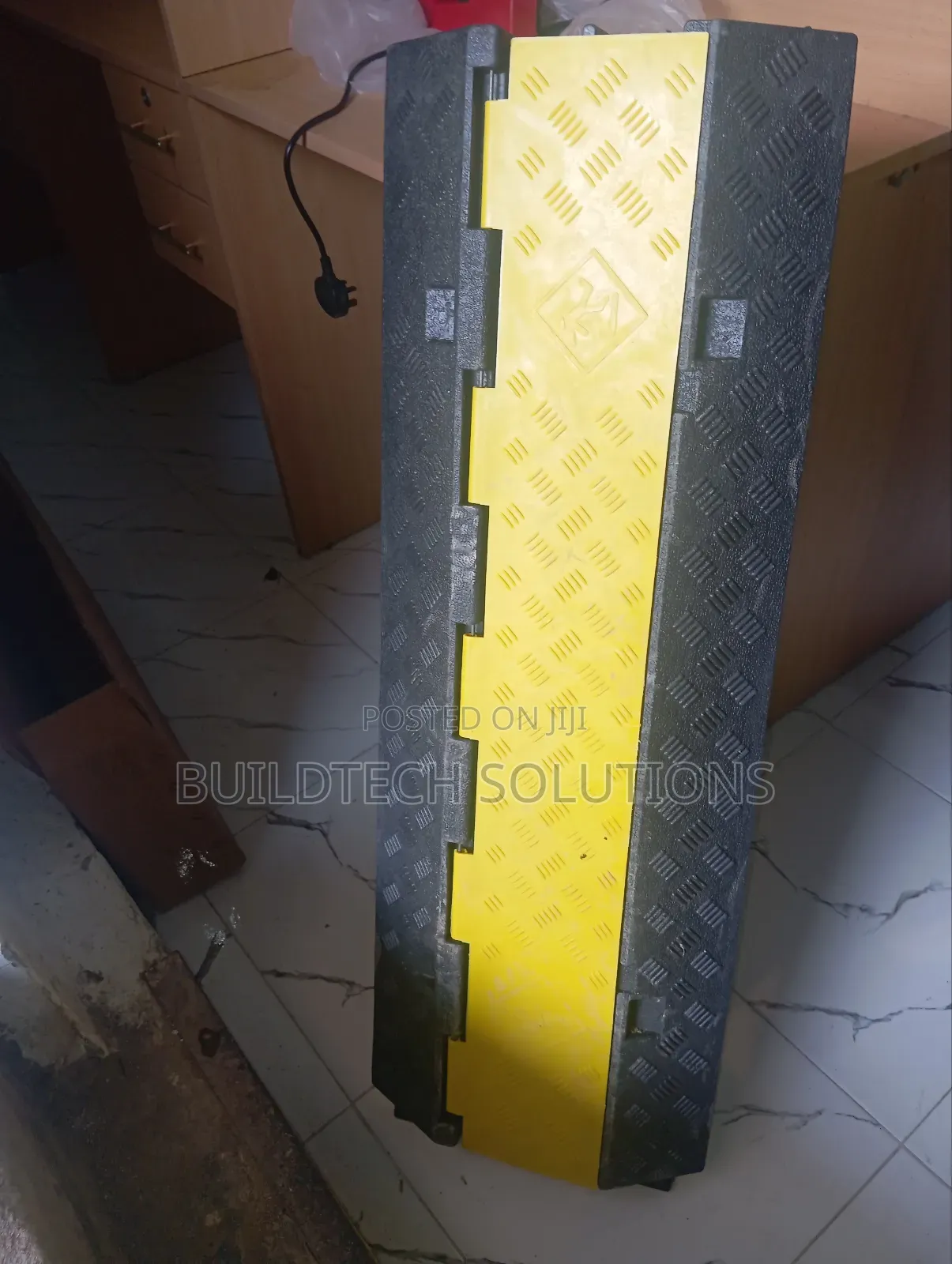 2. Channel Rubber Cable Protector/Guard Track