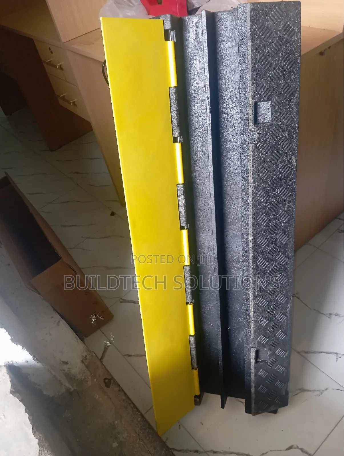 2. Channel Rubber Cable Protector/Guard Track