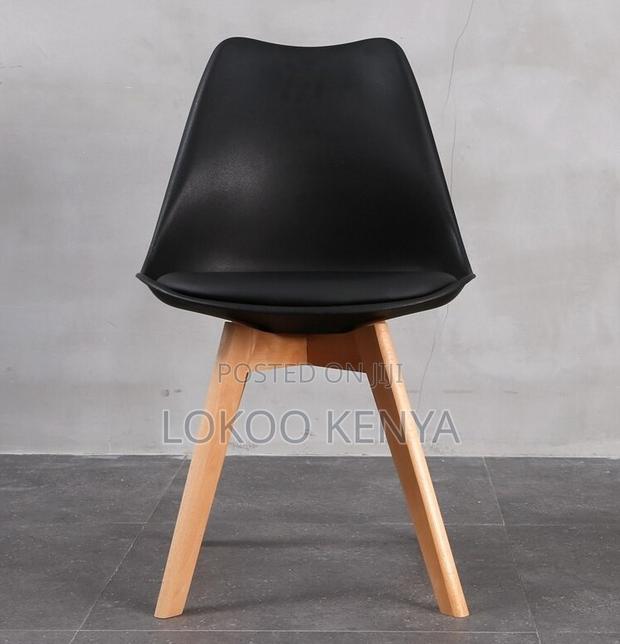 Dining Chair : Eames Style Cushioned Plastic Dining Chairs - thumbnail 4