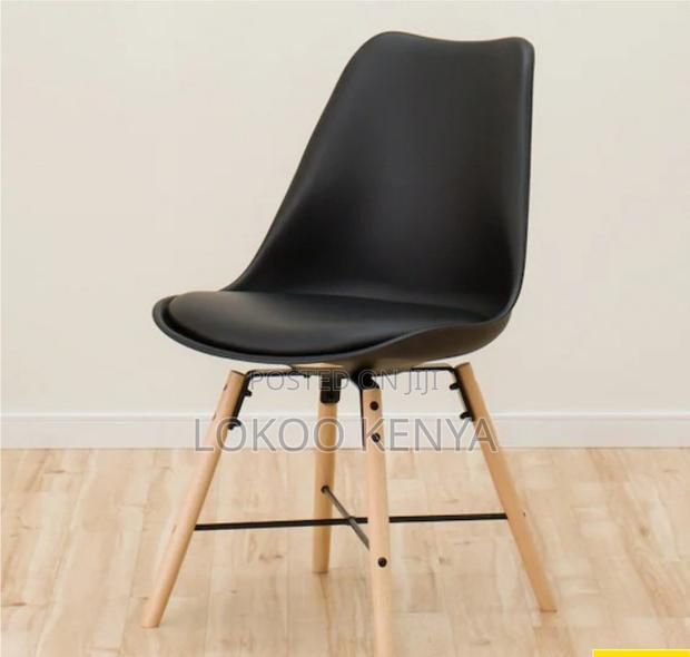 Dining Chair : Eames Style Cushioned Plastic Dining Chairs - thumbnail 5