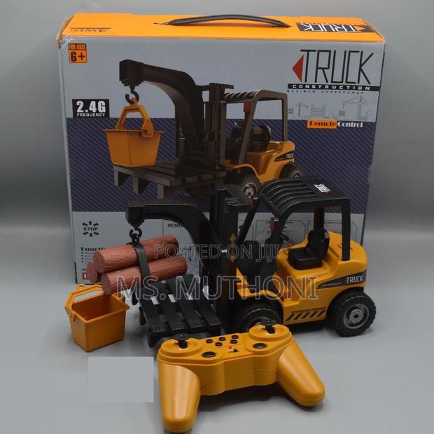 Rechargeable Rc Forklift Truck - thumbnail 3