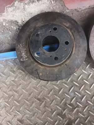 Toyota Voxy 2010 Front Disk