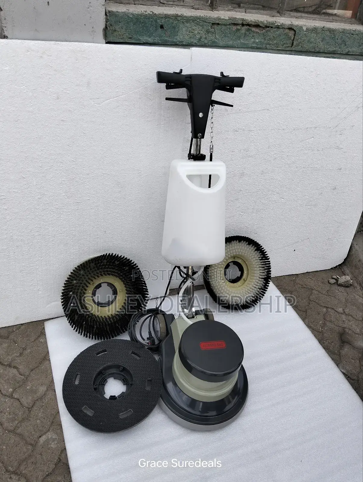 Astramilano Floor Scrubber