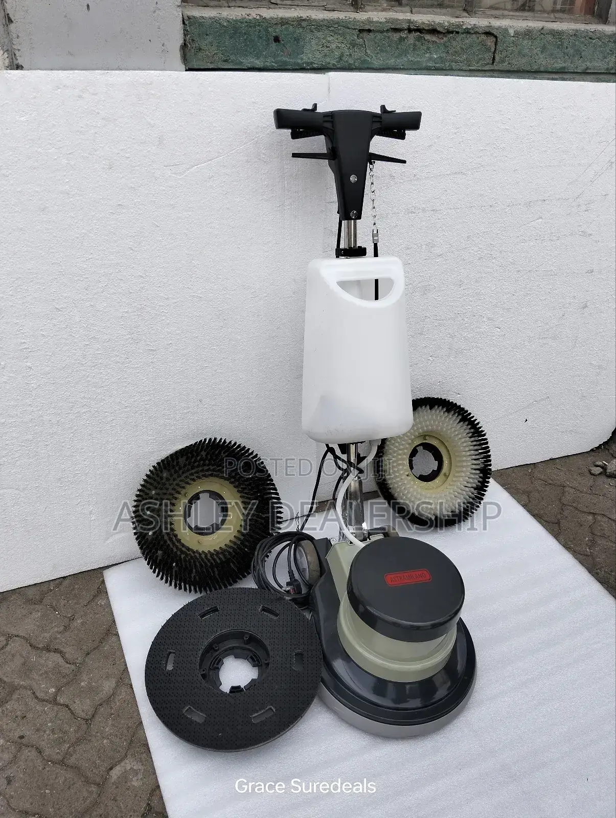 Astramilano Floor Scrubber