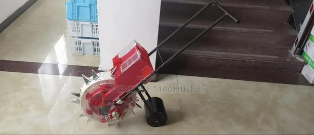 Heavy Duty Seed Planter Machine With Both Fertiliser and Seed Box