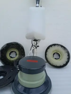 Floor Scrabber With 3 Brushes