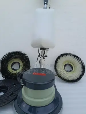 Floor Scrabber With 3 Brushes