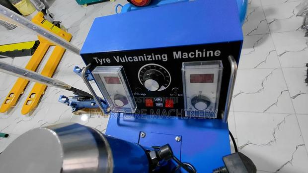 Heavy Duty Tyre Vulcanizing Machine Offer ! - thumbnail 3
