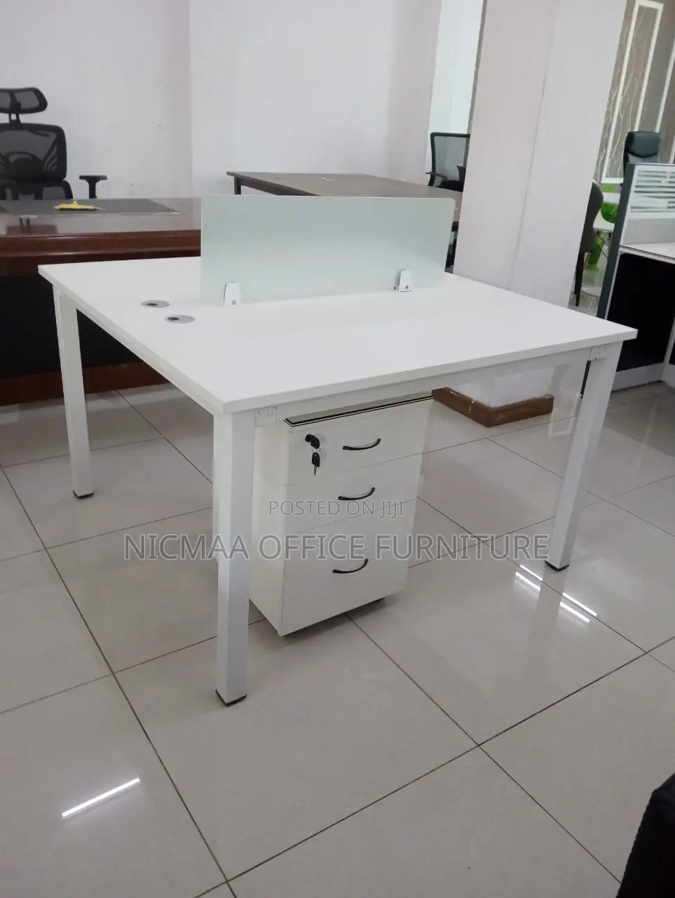 2-Persons Dual-User Workstation