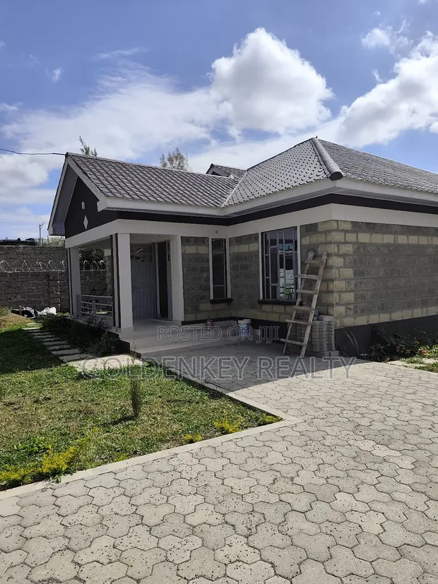 3bdrm Bungalow in Kitengela for sale