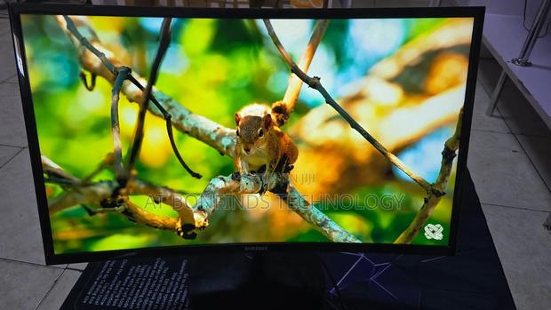 Samsung 27 Inch Cf390 - thumbnail 3