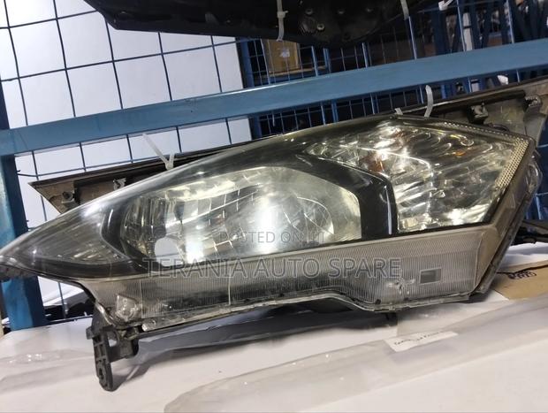 Honda Vezel Headlight Non Zenon