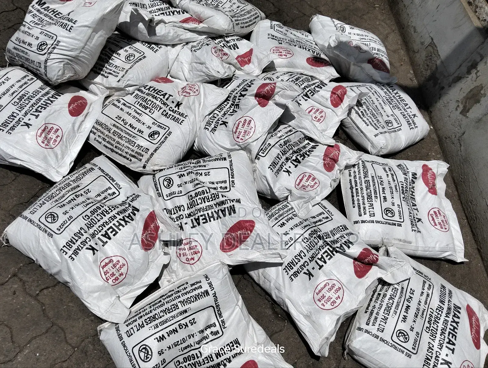 Maxheat Refractory Cement
