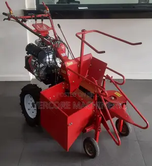 Heavy Duty Diesel.Powered Maize Harvester Machine