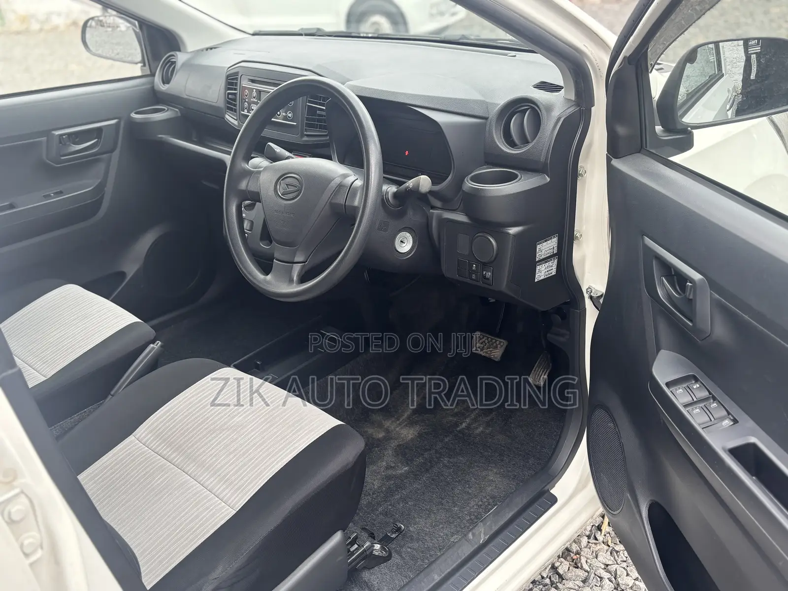 Daihatsu Mira 2018 White