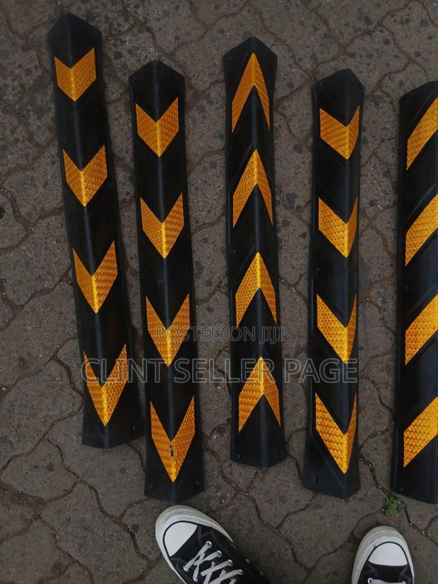 Column Protectors / Pillar Guards - thumbnail 3