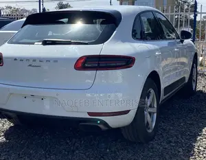 Porsche Macan Sport Edition 2018 White