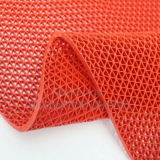 Slip-Free Zone With PVC Non Slip Mats