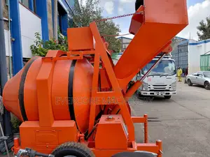 Commercial Self-Loading Concrete Mixer Diesel Fully Hydraulic.