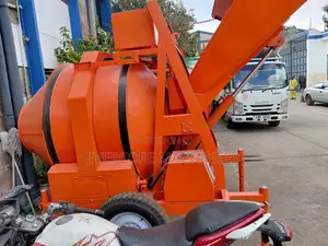Commercial Self-Loading Concrete Mixer Diesel Fully Hydraulic.