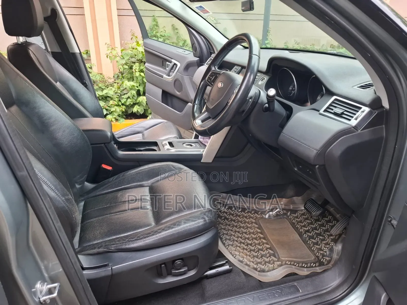 Land Rover Discovery 2015 Gray