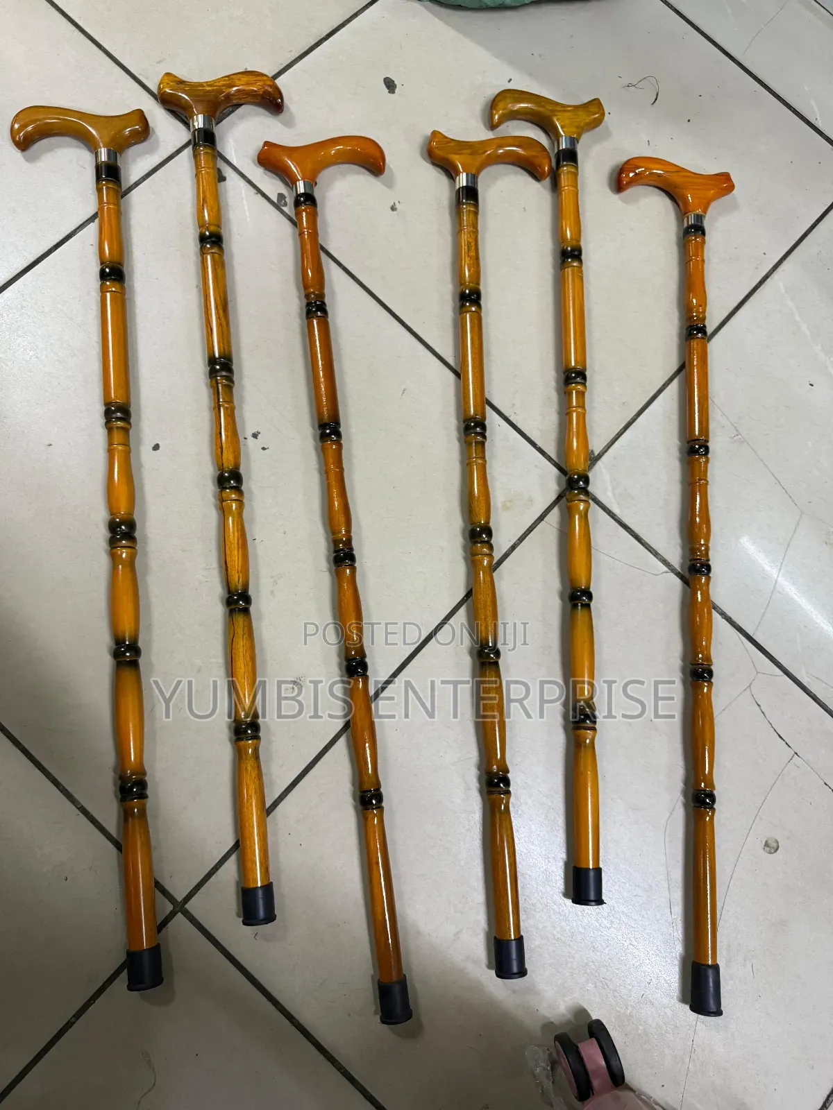 Wooden Walking Sticks For Events And Assistance In Oldage At 1000