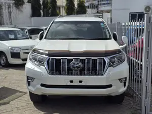 Toyota Land Cruiser Prado 2019 White