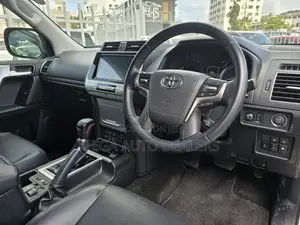 Toyota Land Cruiser Prado 2019 White