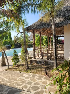 5bdrm Bungalow in Malindi for sale