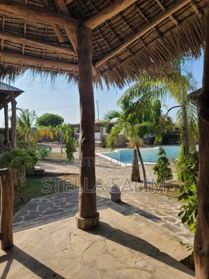 5bdrm Bungalow in Malindi for sale