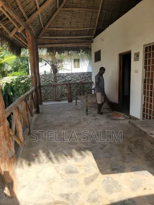 5bdrm Bungalow in Malindi for sale