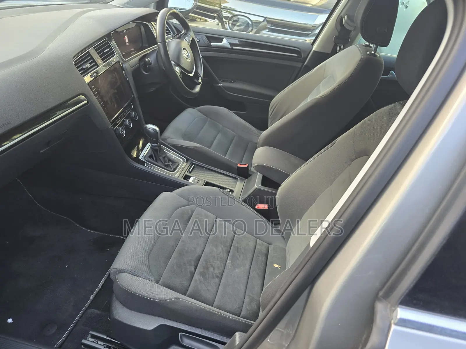 Volkswagen Golf 2018 Silver