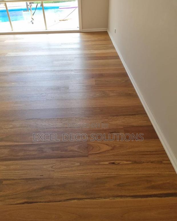 High-Quality Laminate Floor Boards – 8mm 12mm Sizes - main view