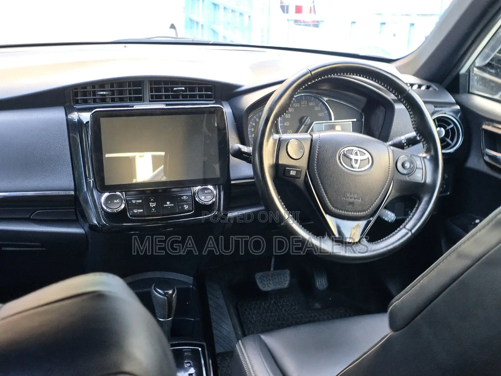 Toyota Corolla Fielder 2018 White