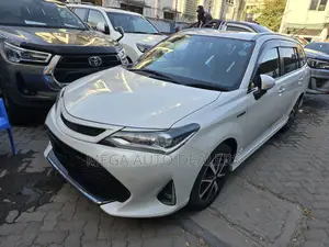 Toyota Corolla Fielder 2018 White