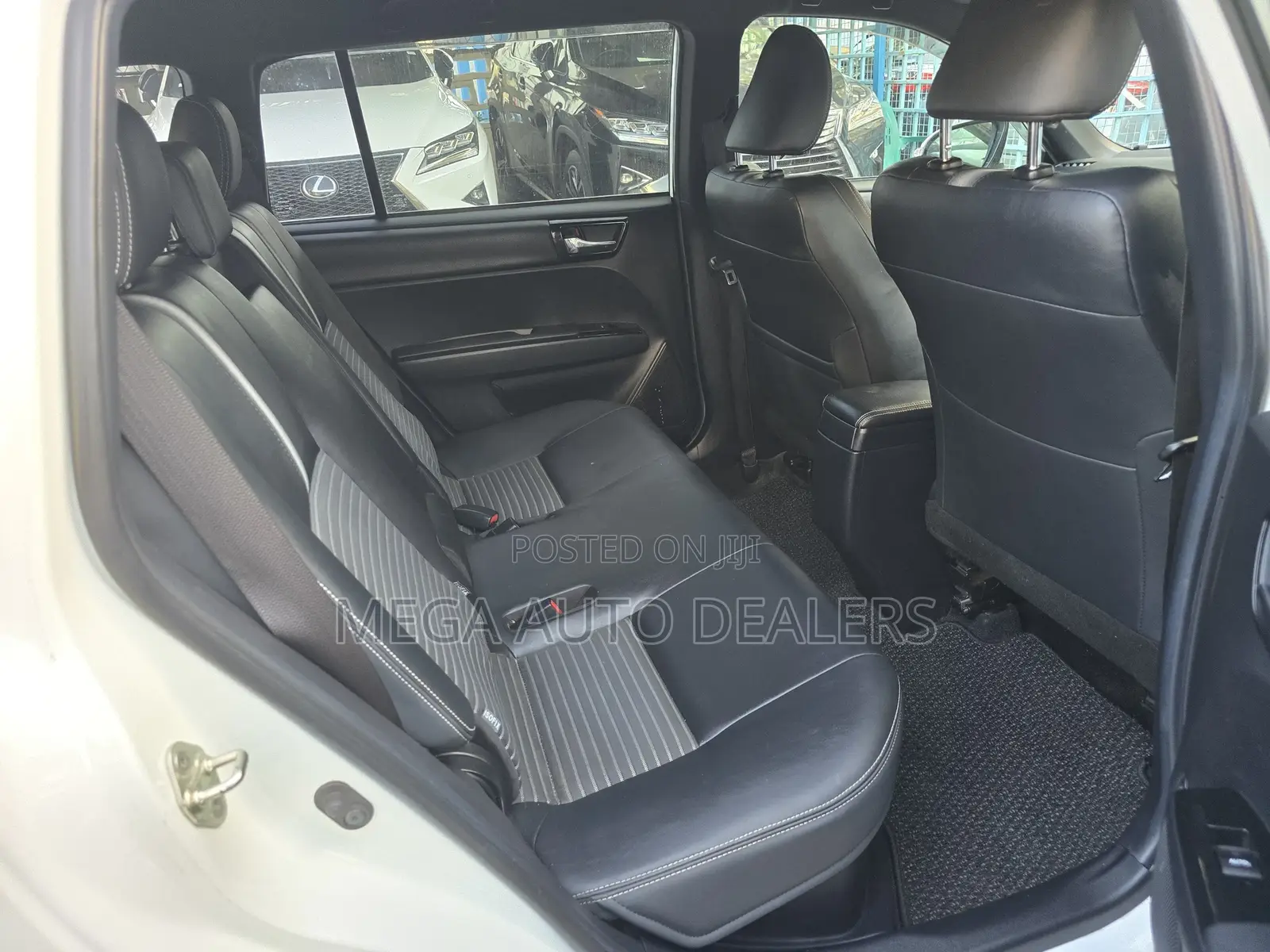 Toyota Corolla Fielder 2018 White