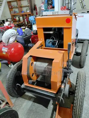 Ccommercial Concrete Tower Crane/Hoist With Bucket and 30m Rail.