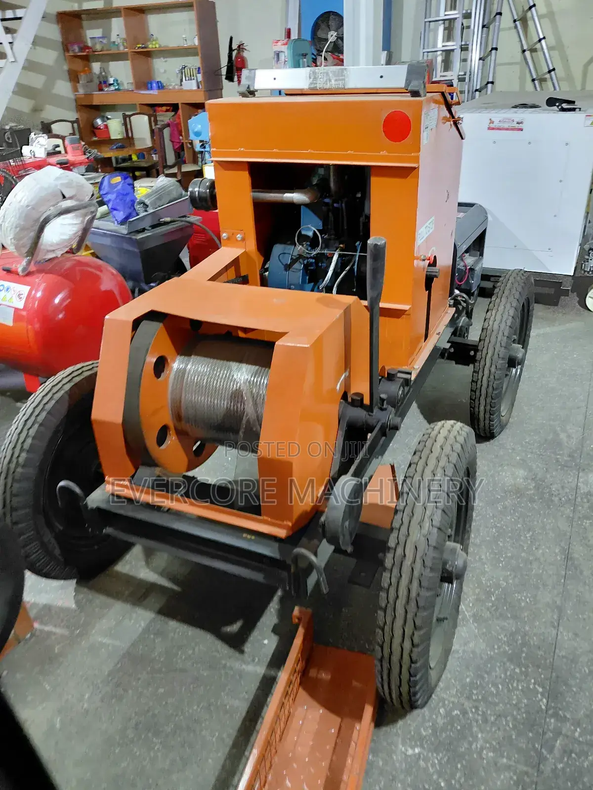 Ccommercial Concrete Tower Crane/Hoist With Bucket and 30m Rail.