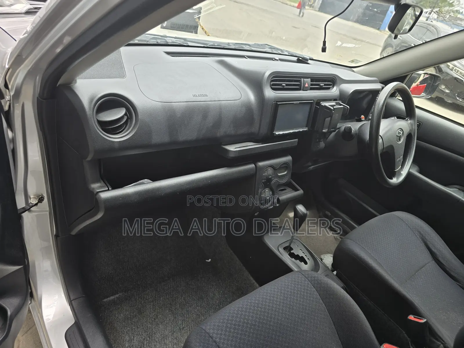 Toyota Probox 2018 Silver