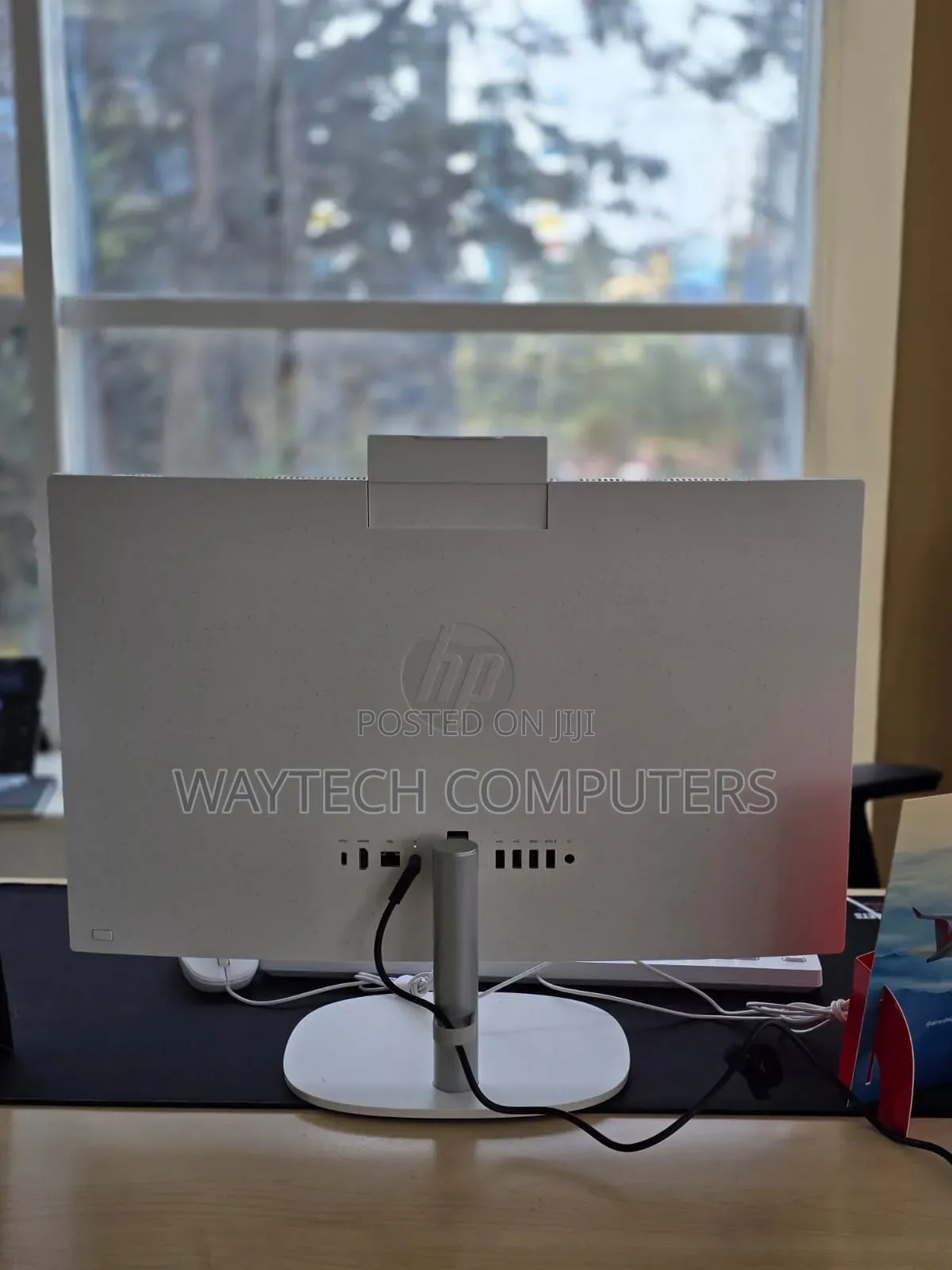New HP 200 G4 22 All-in-One 8GB Intel Core I5 SSD 512GB