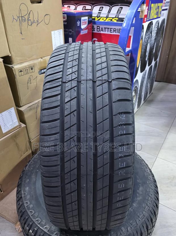 275/45r21 Blackhawk Hiscend - thumbnail 2