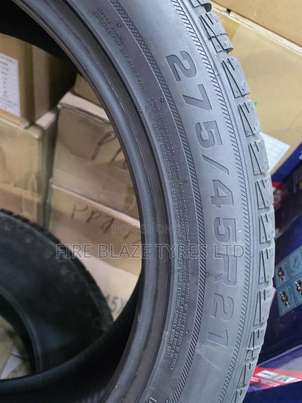 275/45r21 Blackhawk Hiscend - thumbnail 4