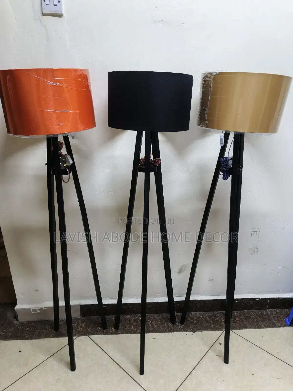 Wooden Floor Tripod Lampshades