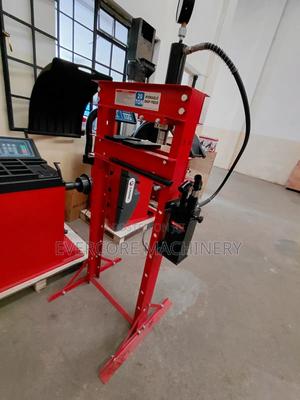 Heavy Duty 20tonne Hydraulic Press Machine - thumbnail 2