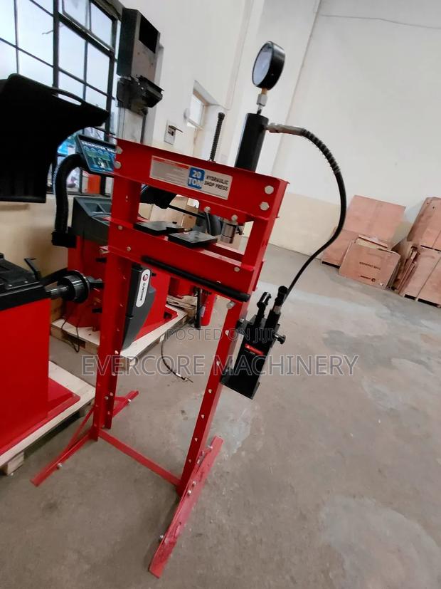 Heavy Duty 20tonne Hydraulic Press Machine - thumbnail 3