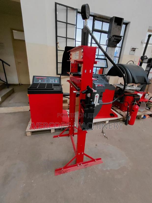 Heavy Duty 20tonne Hydraulic Press Machine - thumbnail 5