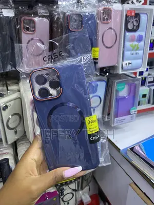 Ook Case Magsafe for iPhone 13 Pro Max With Lense Protector / Stand
