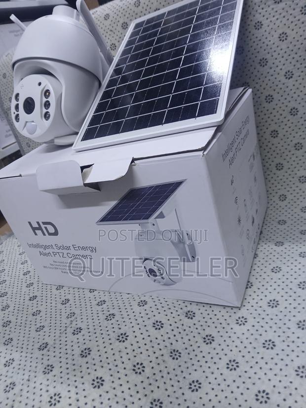 Out Door 4g Single Lens Ubox 4mp Solar Powered CCTV PTZ Camera