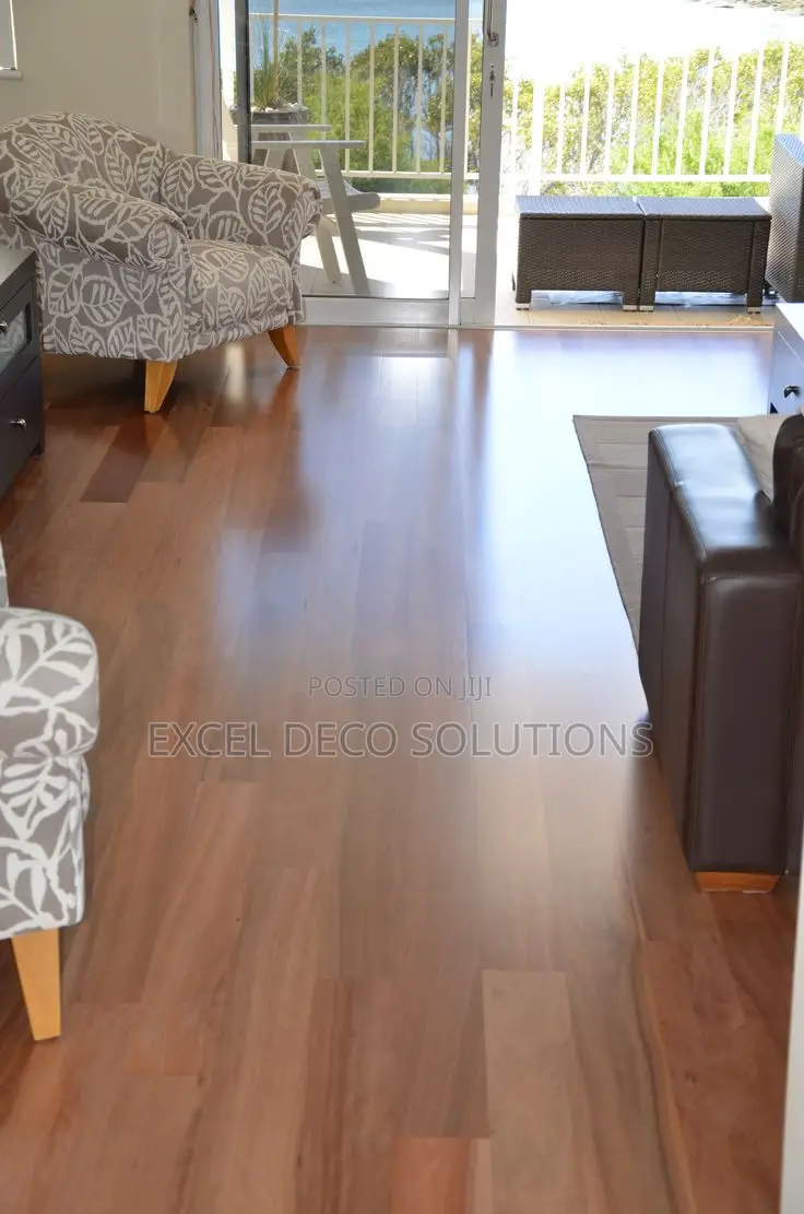 Laminate Flooring Boards – 8mm 12mm Water Resistant